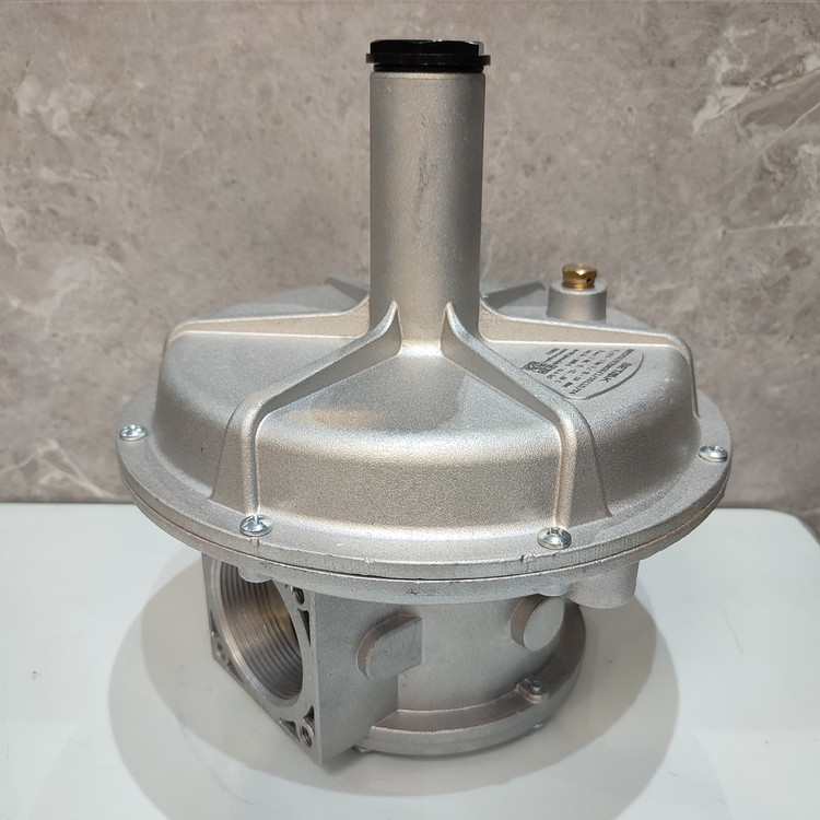 رگلاتور( بالانسر) SEt252/F/DN50/05/3358/T4 ستاک